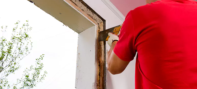 Residential Accordion Door Repair in Hollywood, FL