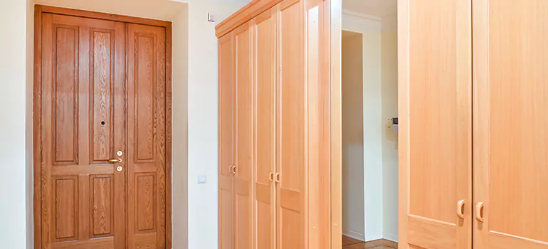 Glass Closet Door Repair in Hollywood, FL